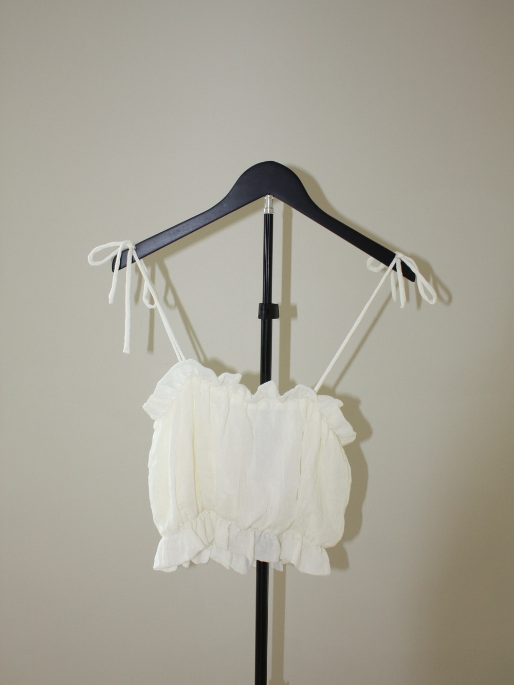 glam White Ruffled Tie-Shoulder Crop Camisole